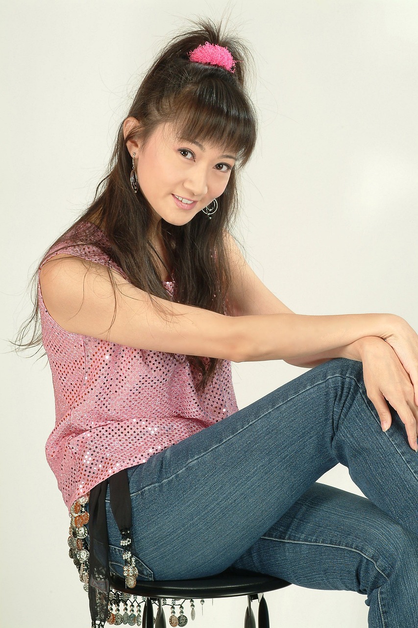 四月春光里的年轻母亲演员阵容